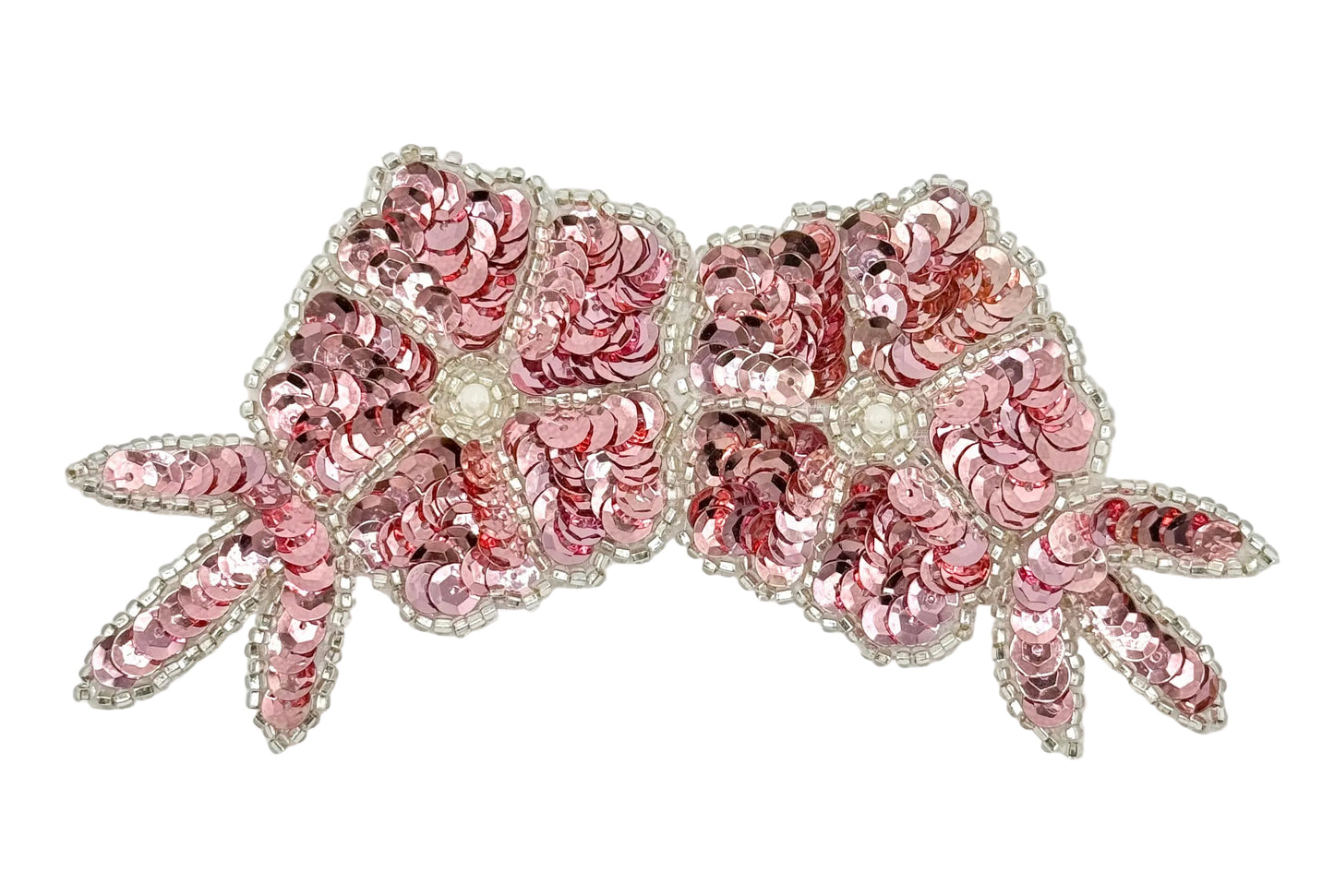 Aplique de doble flor con lentejuelas rosas y cuentas plateadas con centro de perlas de 15 x 7,5 cm