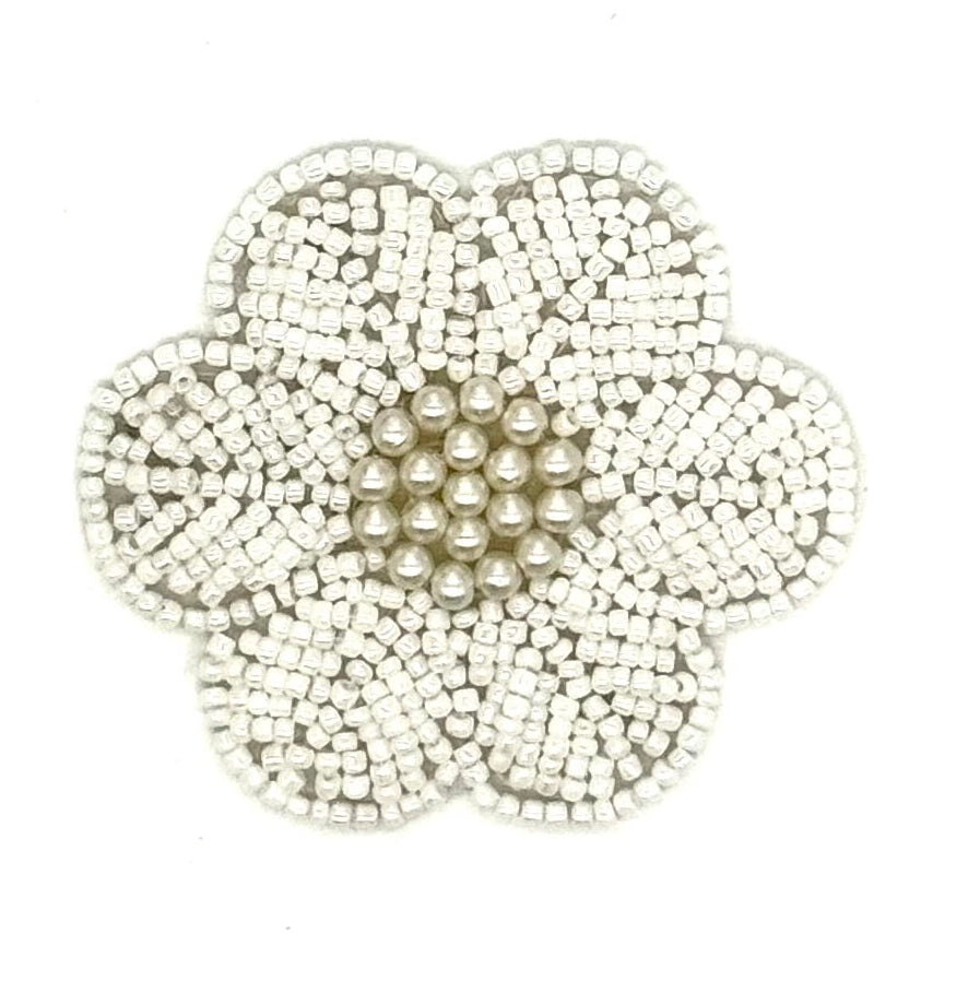 Flor - Cuentas blancas 2.25”