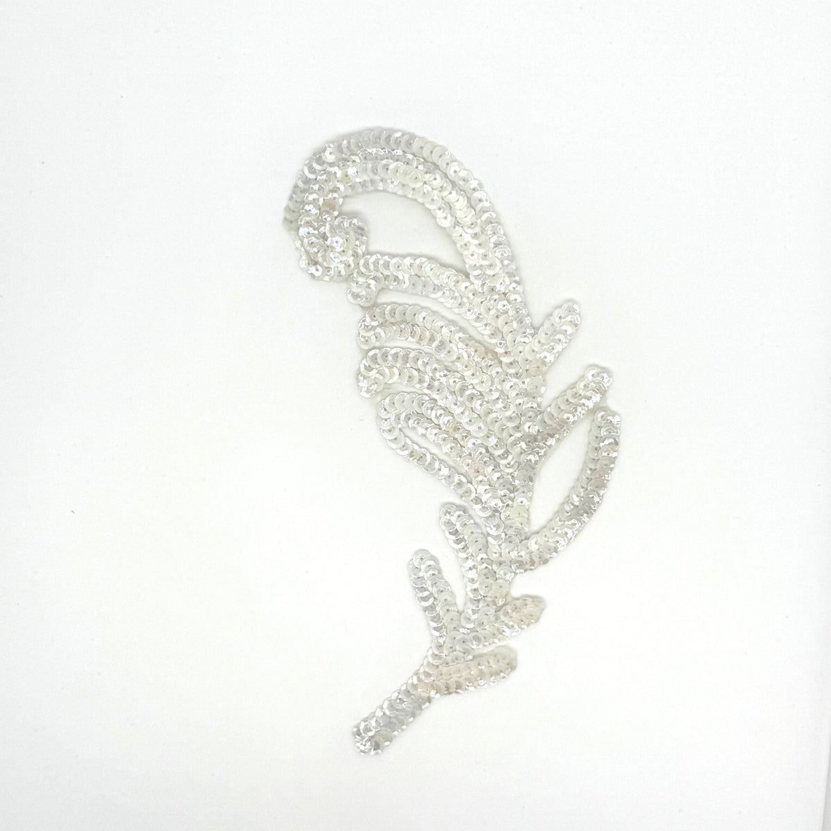 Hoja - Lentejuelas Blancas 8” x 4.5”