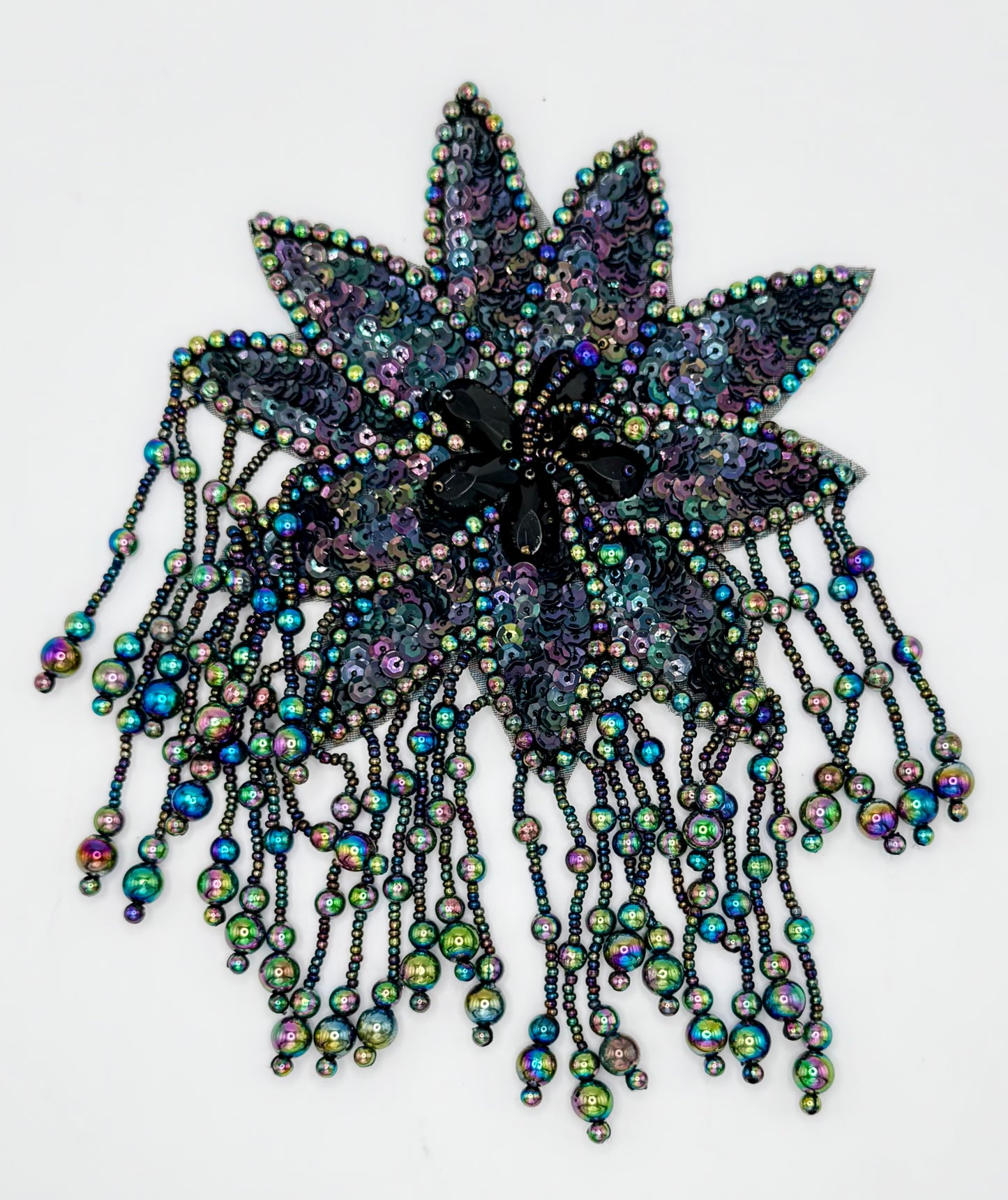 Flor de Charretera - Lentejuelas/Cuentas Moonlight - Pedrería negra en forma de lágrima 15.24 cm x 10.16 cm