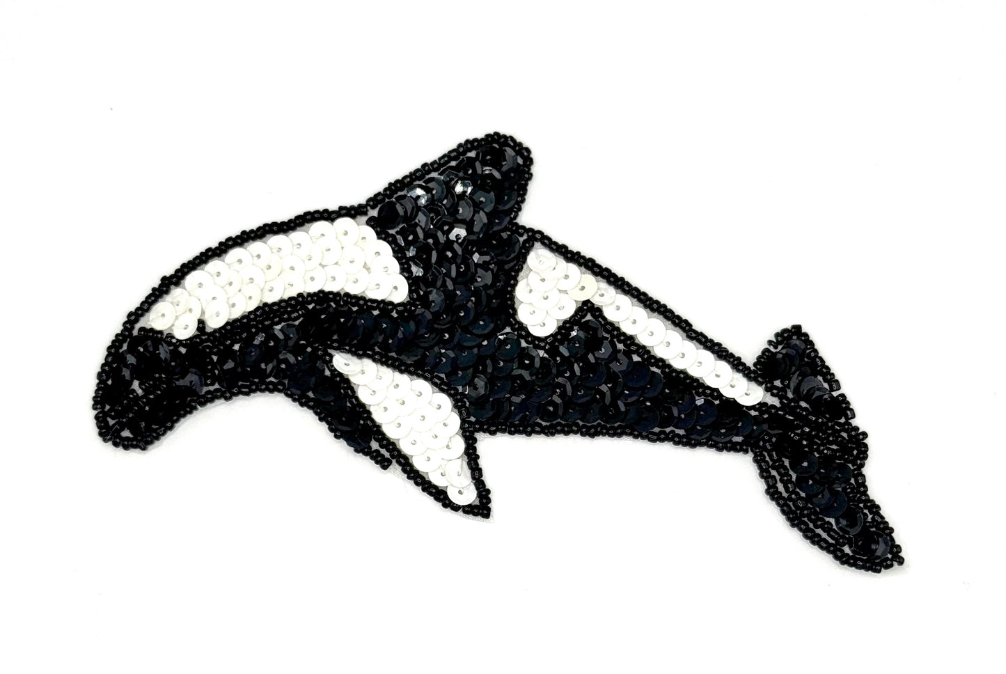 Orca - Elección de color: Lentejuelas gris carbón y blancas o lentejuelas negras y blancas 5.5" x 3"