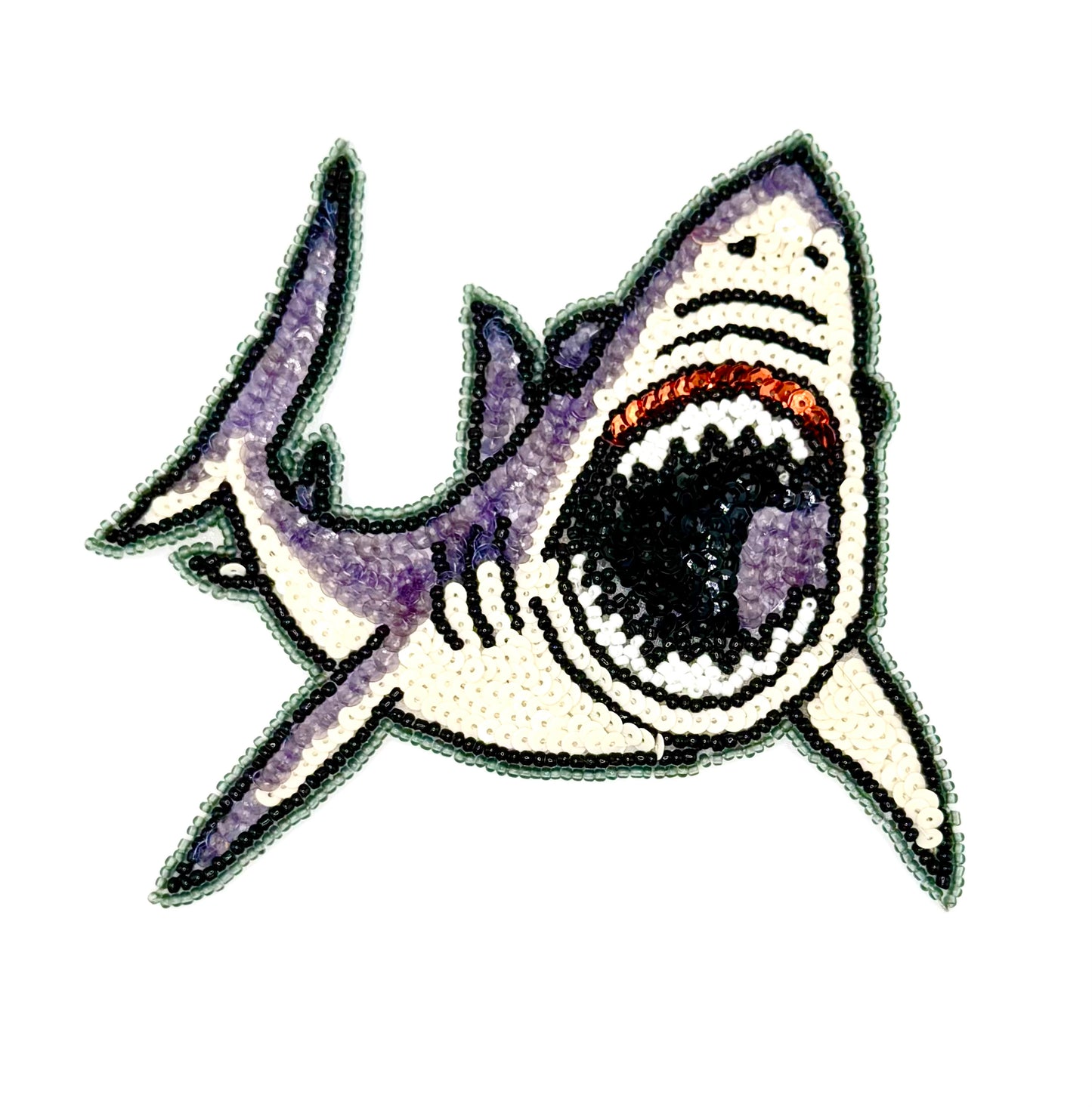 Aplique de Tiburón con Lentejuelas y Cuentas Multicolor 5.75" x 5"