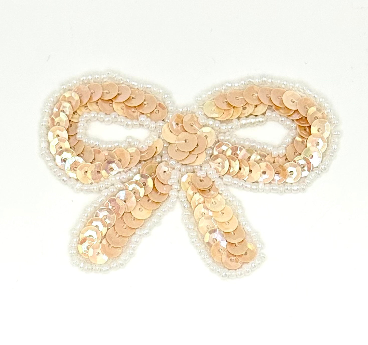 Lazo con lentejuelas iridiscentes beige y cuentas blancas de 7,6 cm x 5 cm