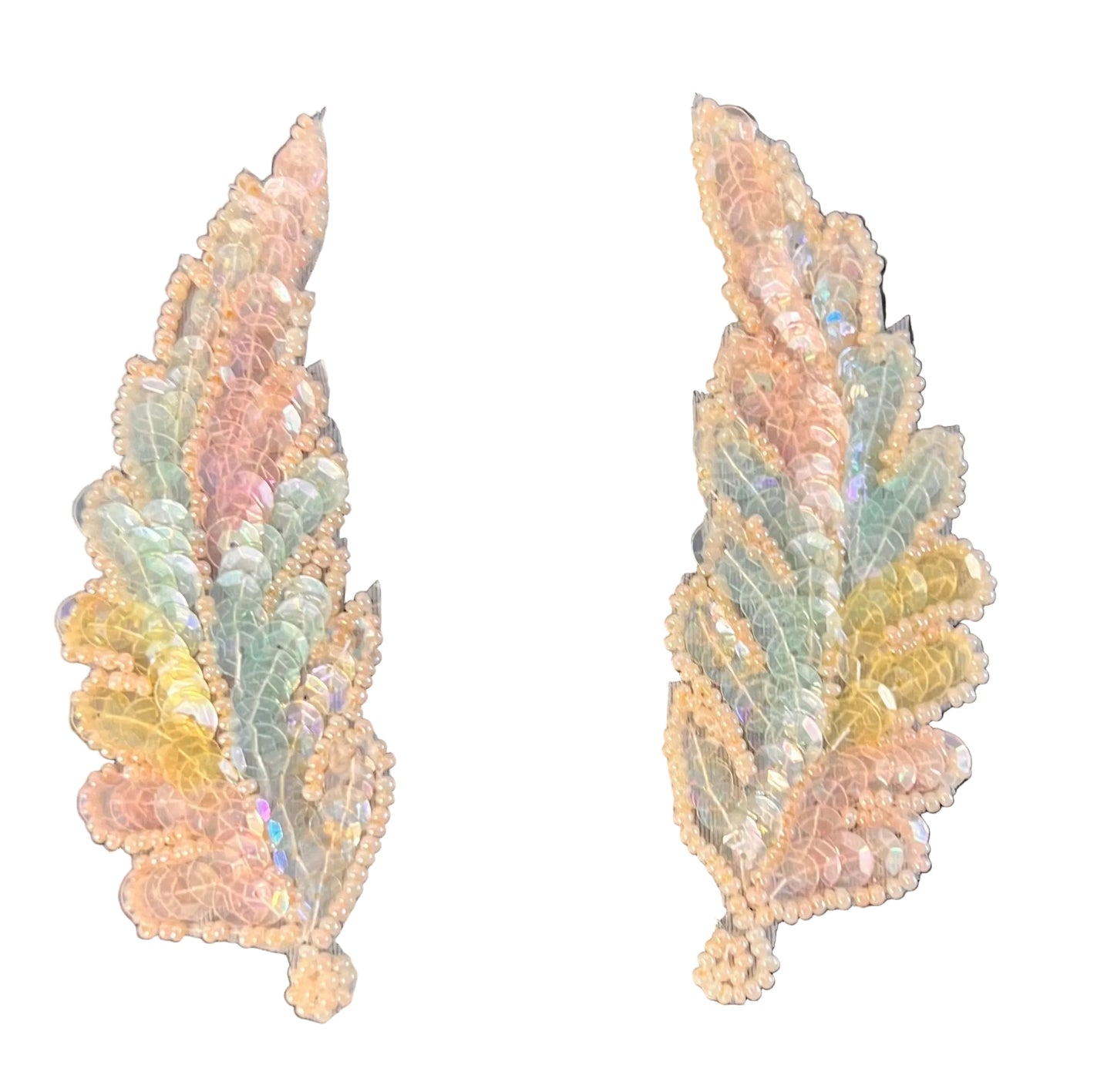 Par de hojas con lentejuelas y cuentas multicolores pastel de 4"