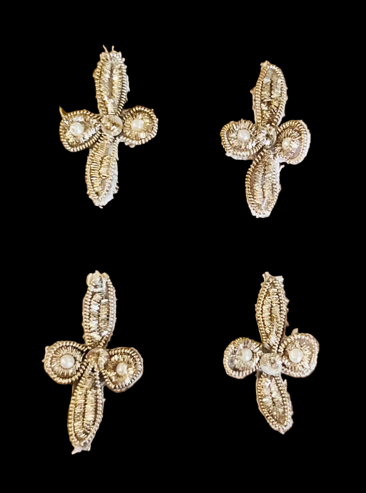 Bullion Set of Four Flowers with Pearls 1.25" X 1"