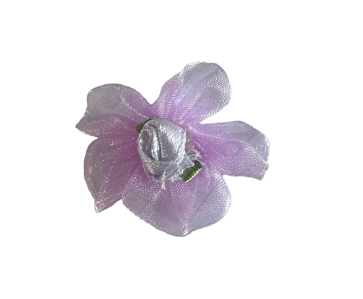 Flor hecha a mano con organza morada de 2,5 cm
