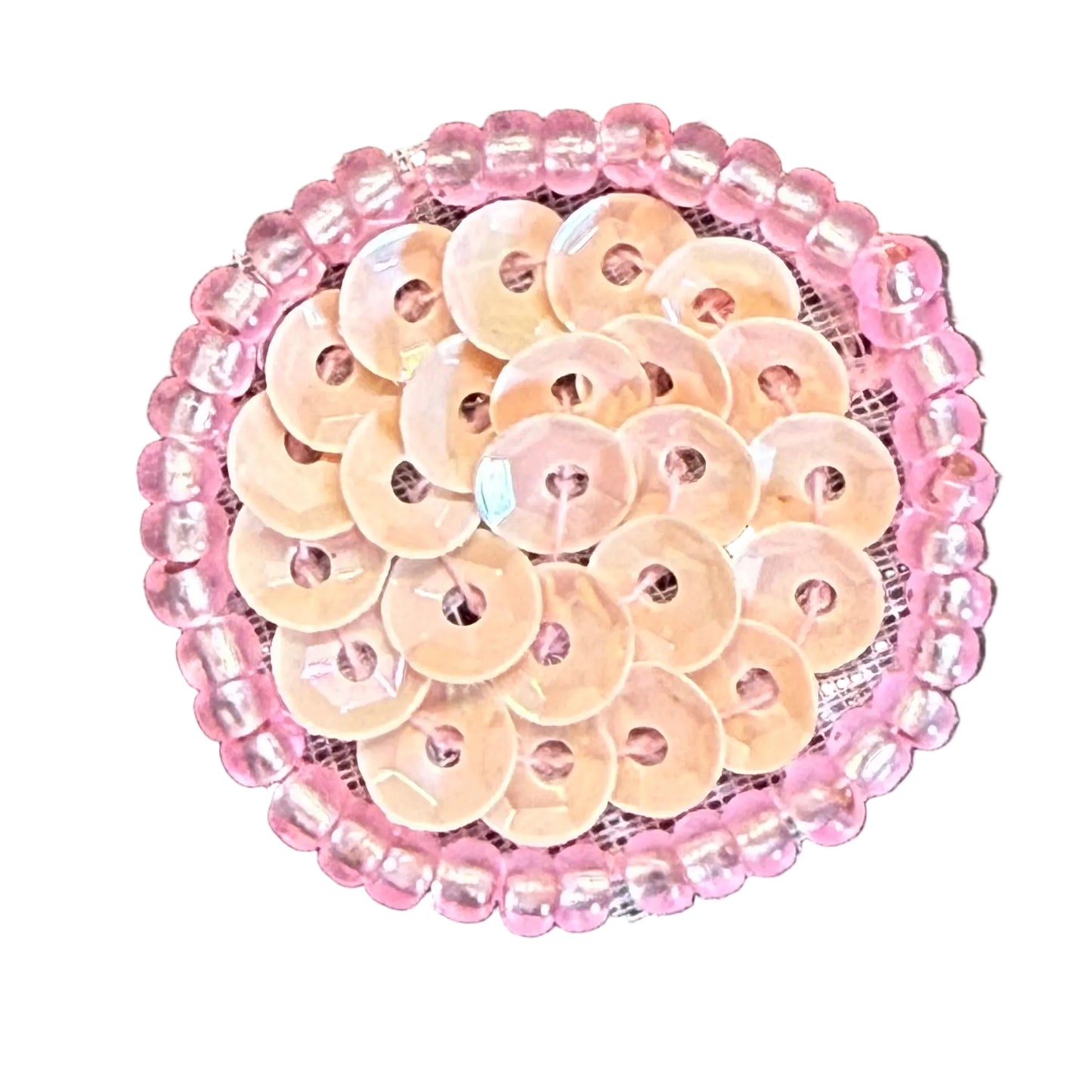Punto o círculo con lentejuelas cremosas y cuentas rosadas de 1.9 cm