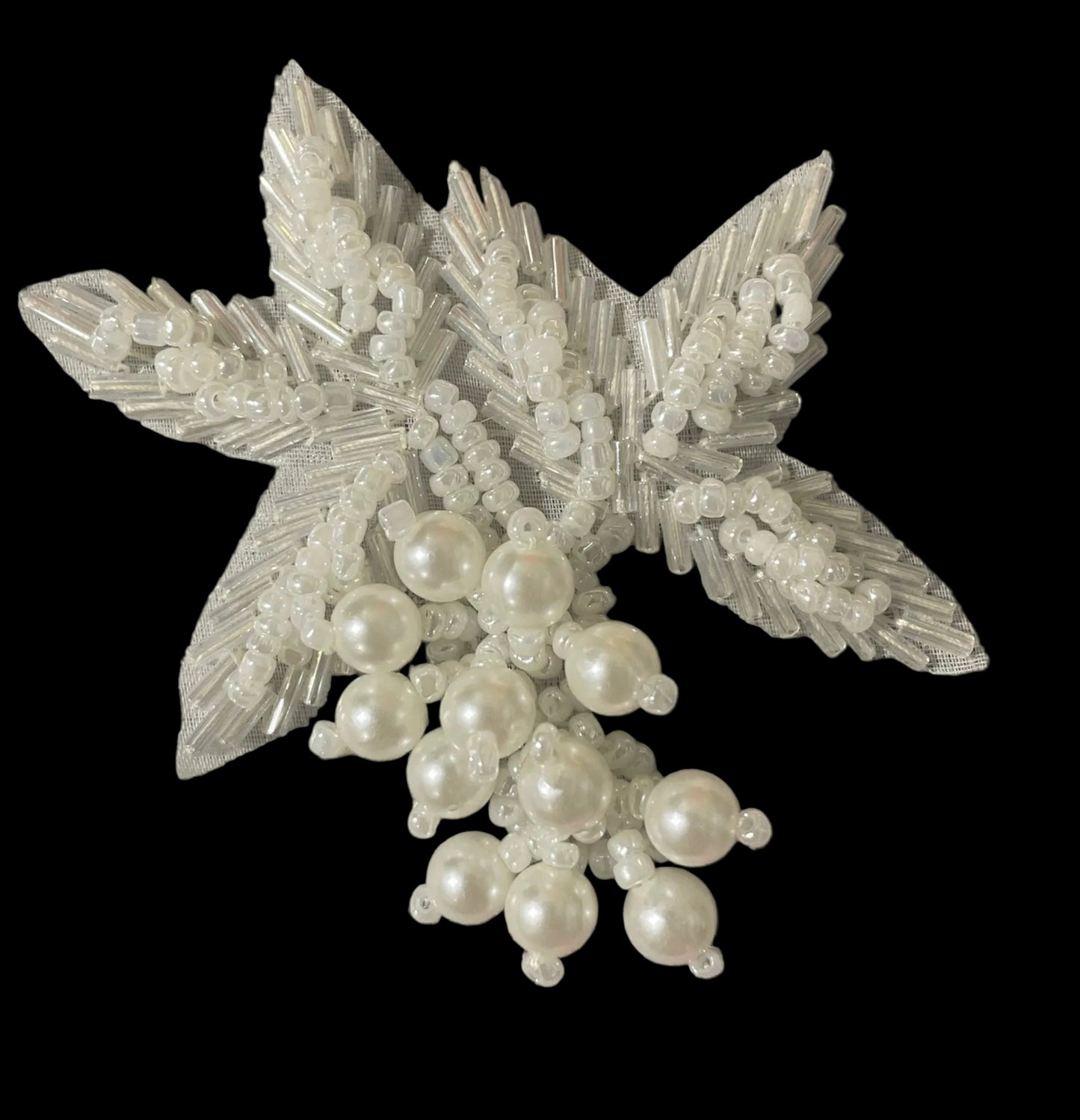 Flor con Cuentas Iridiscentes 3.5" x 3"