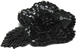 Flor con lentejuelas y cuentas negras de 3.5" x 2.5"
