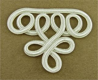 Frog Closure Passementerie White 3.25" X 2.5"