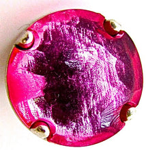 Load image into Gallery viewer, Button Fuchsia Glass 1&quot;