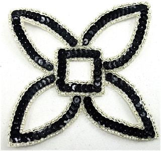 Motivo de diseñador Cuatro puntas con lentejuelas negras y ribete de cuentas plateadas 4"