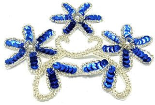Flor con Lentejuelas Azul Royal y Cuentas Plateadas 5" x 4"