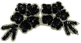 Flor con Lentejuelas Negras y Cuentas Plateadas 15 cm x 7.5 cm