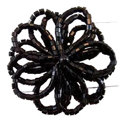 Flor negra con cuentas 3 capas de cuentas negras 3"