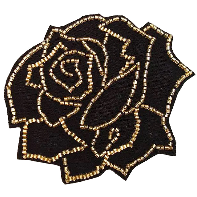 Flor bordada en negro y oro con cuentas 3.5" x 3.5"