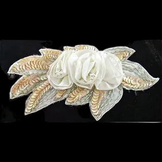 Flor Lentejuelas Beige y Satén 22,86 cm x 12,7 cm