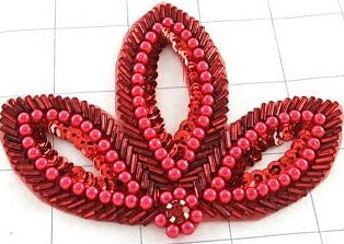 Hoja con lentejuelas rojas y cuentas con centro de diamante de imitación de 4.5" x 3"
