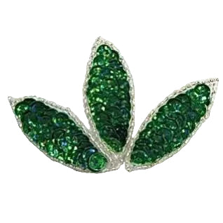 Hoja con lentejuelas verdes y cuentas plateadas de 3.25” x 2”