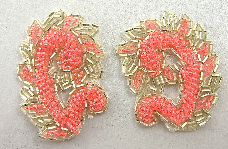 Par de motivos de diseñador con cuentas rosas y plateadas 2.5" x 2"