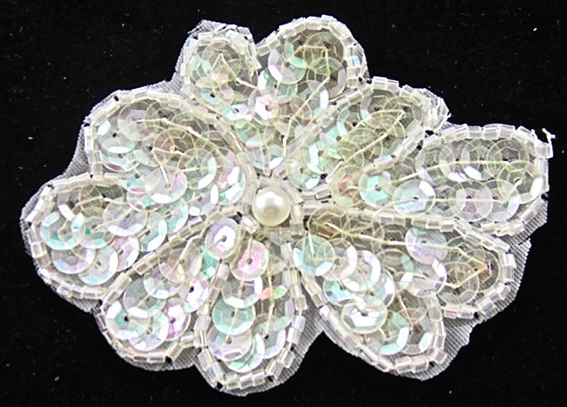 Flor con Lentejuelas Iridiscentes y Cuentas 2.5" x 3.5"