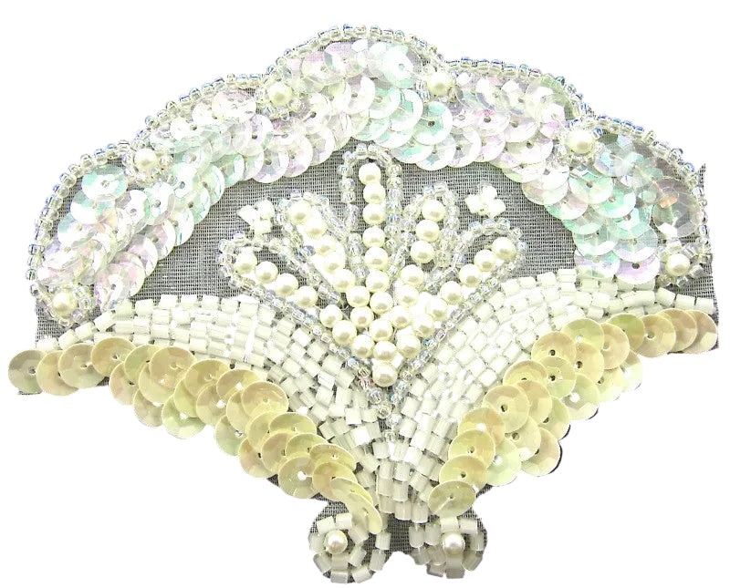 Diseño de Diseñador - Lentejuelas Iridiscentes/Blancas Cremosas - Perlas Blancas - Cuentas 3" x 3.5"