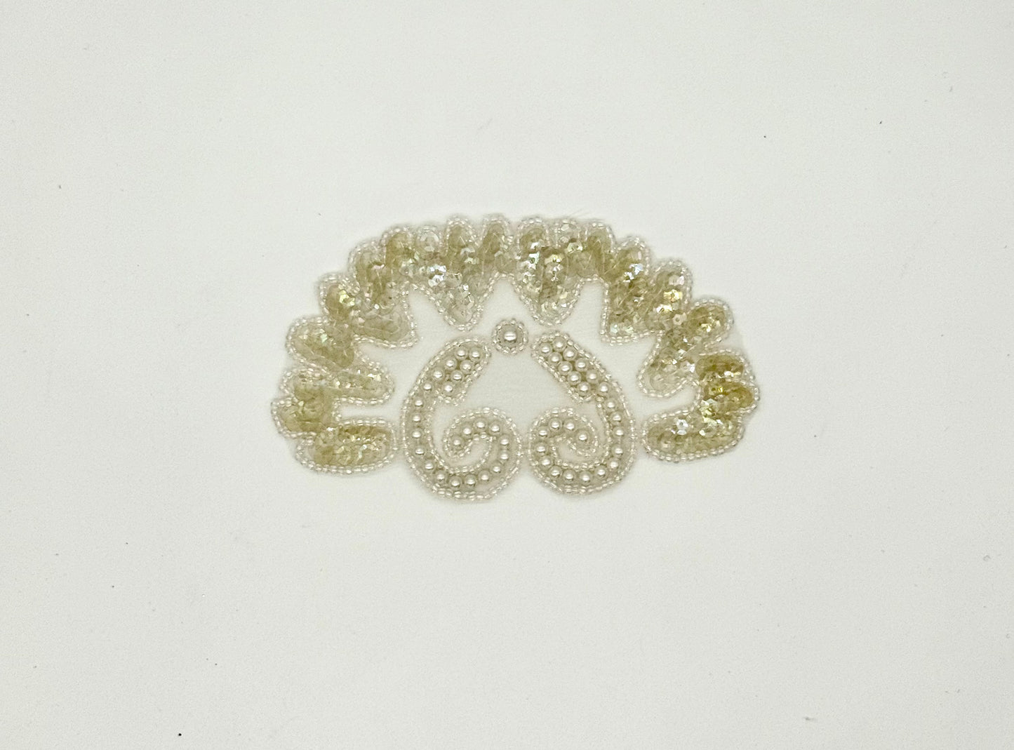 Designer Motif - Iridescent Sequins - Iridescent Beads - Pearls 4.5" x3"