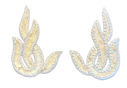 Motivo de diseño Hoja en espiral - Lentejuelas beige - Cuentas blancas 15,24 cm x 10,16 cm
