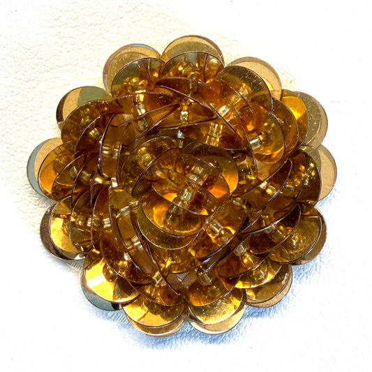 Gold High-Rise Round Flower Sequin Appliqué – 1.5"