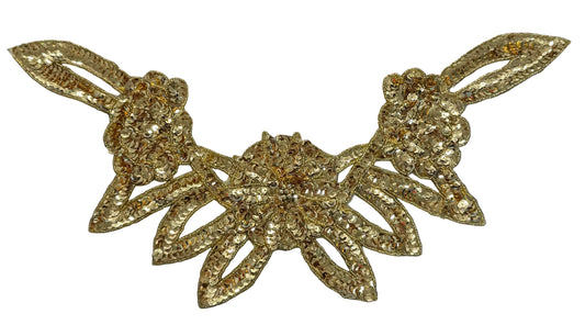 Collar de triple flor con lentejuelas y cuentas doradas de 5" x 14"