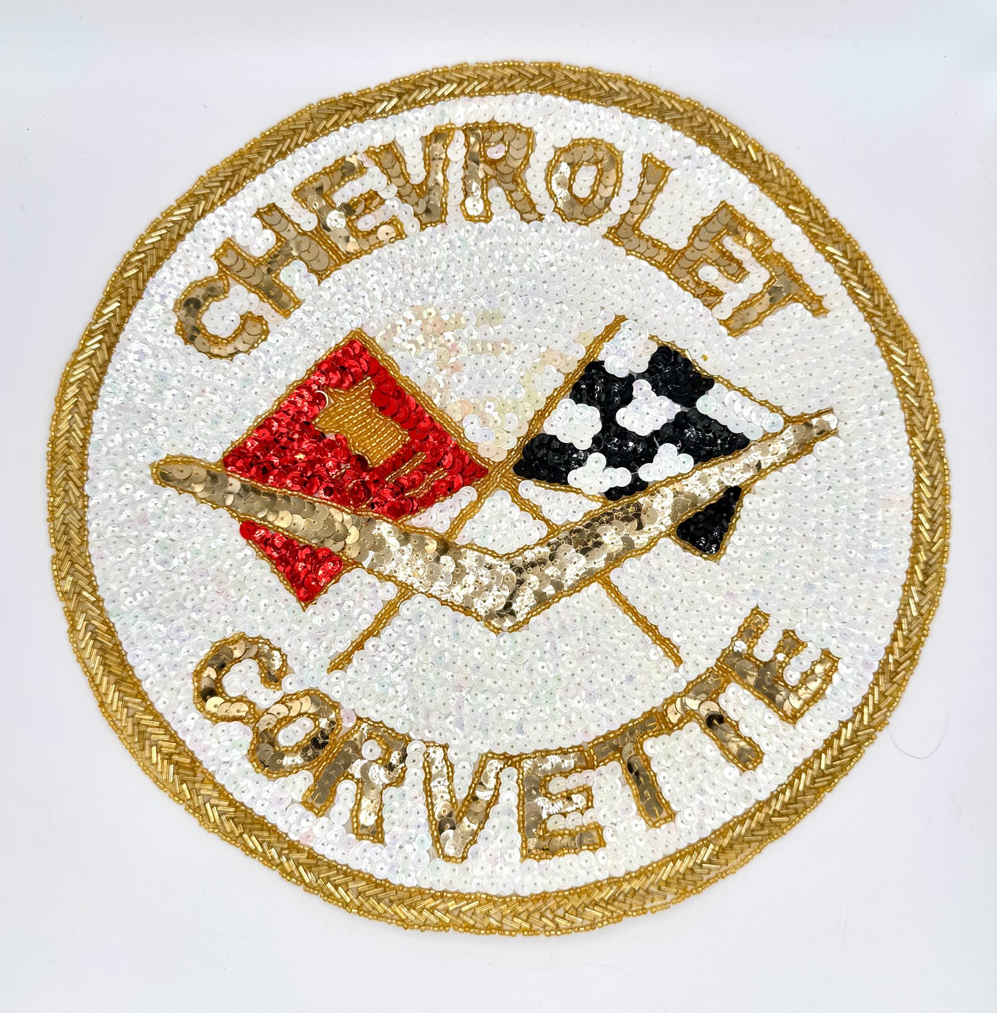 Corvette Chevrolet con lentejuelas beige y abalorios de 12 pulgadas