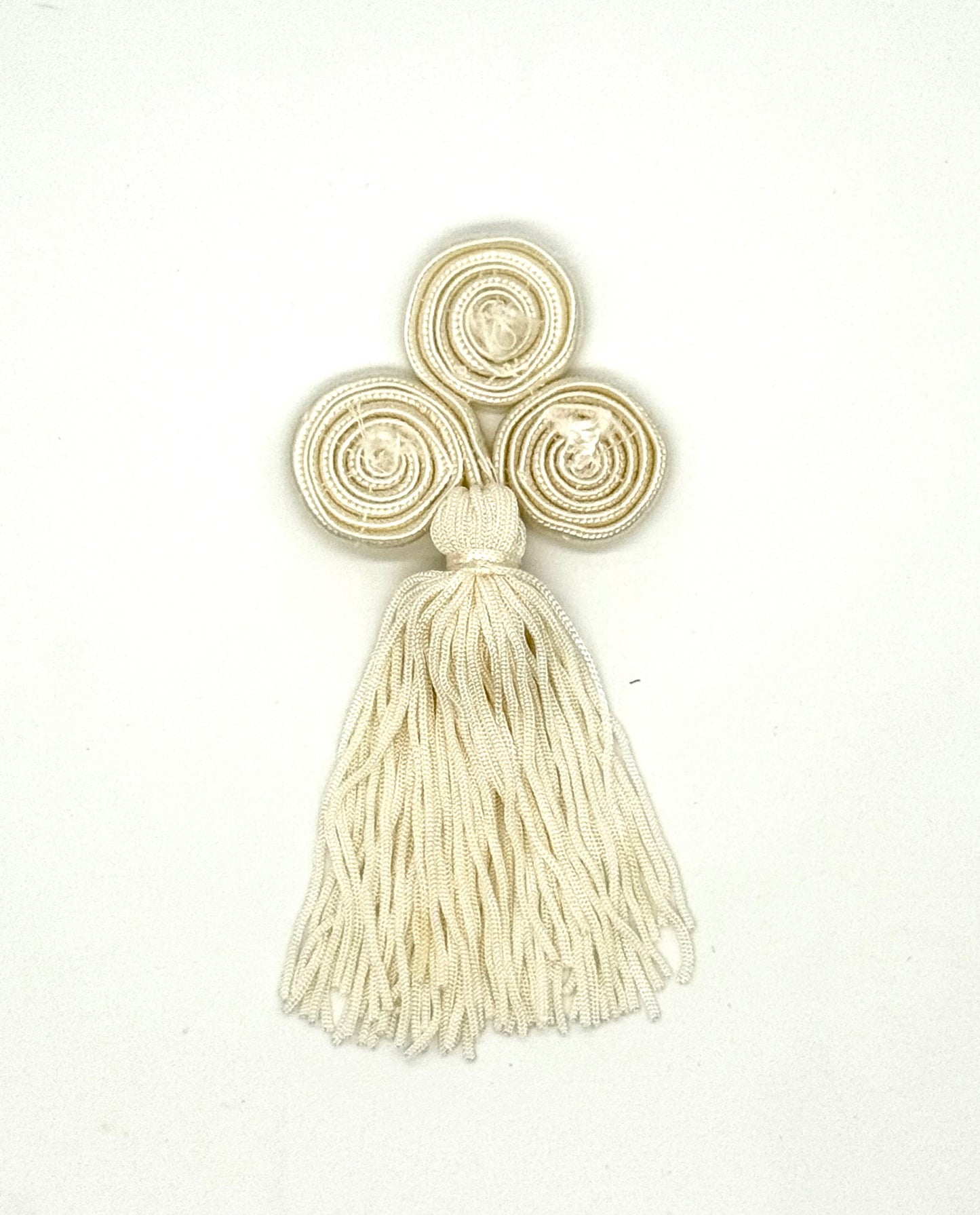 Pasamanería - Borla - Blanco 5.5" x 2.5"