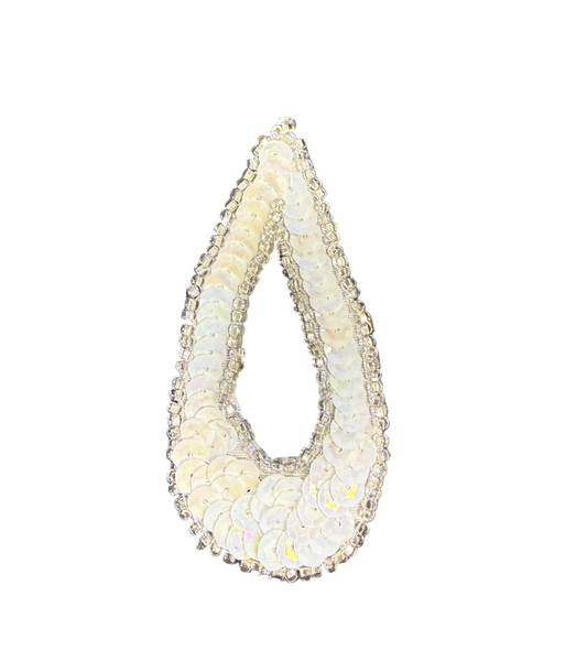 Motivo de diseño lágrima pequeña - Lentejuelas blancas - Cuentas plateadas 3.8 cm x 7.6 cm