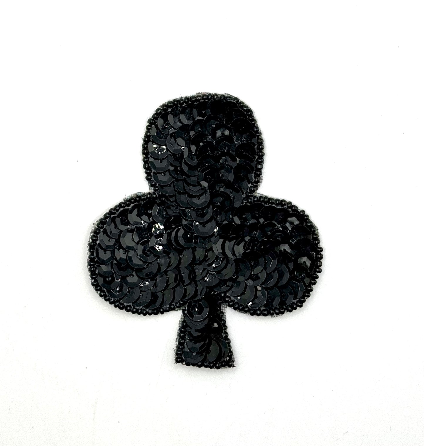 Símbolo del club en lentejuelas negras con abalorios plateados o negros 7.6 x 6.3 cm