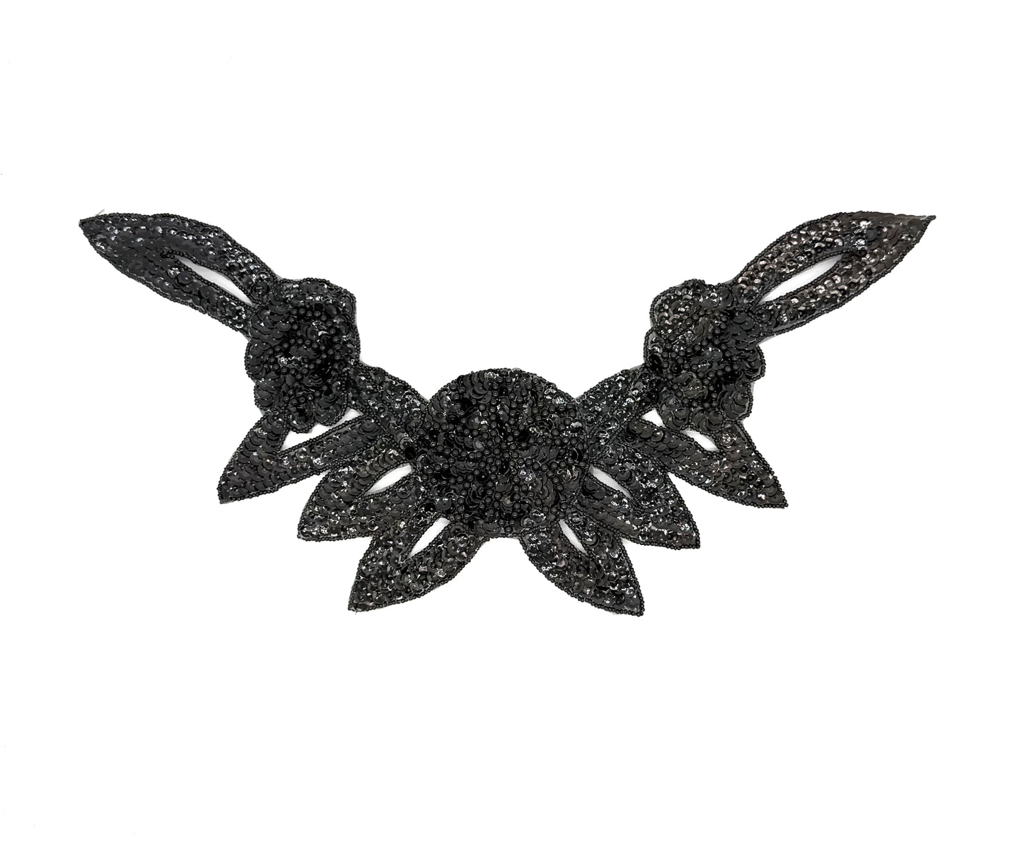 Collar de diseño con motivo floral - Lentejuelas negras - Cuentas negras 16" x 7.5"