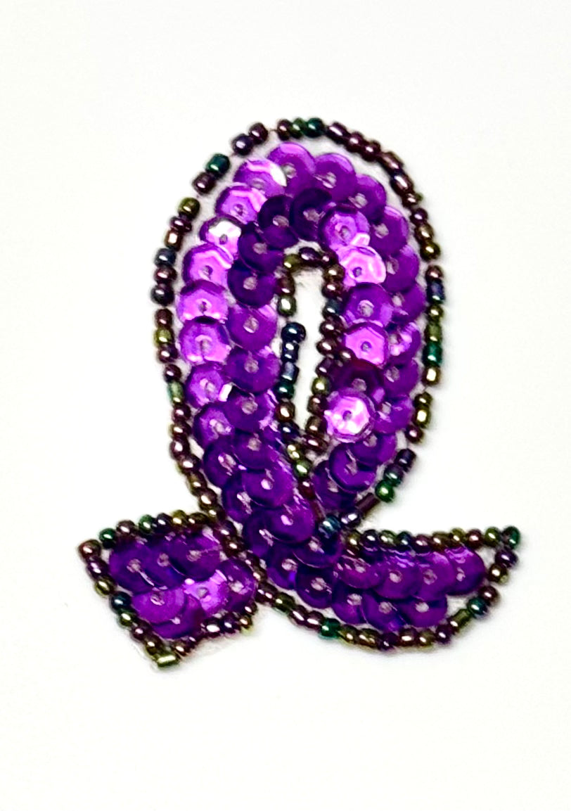 Lazo de conciencia con lentejuelas y cuentas moradas, 2" x 1.75"