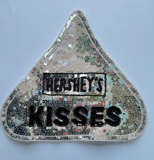 Kisses silver sequence black beads 11.5" x 9.75"