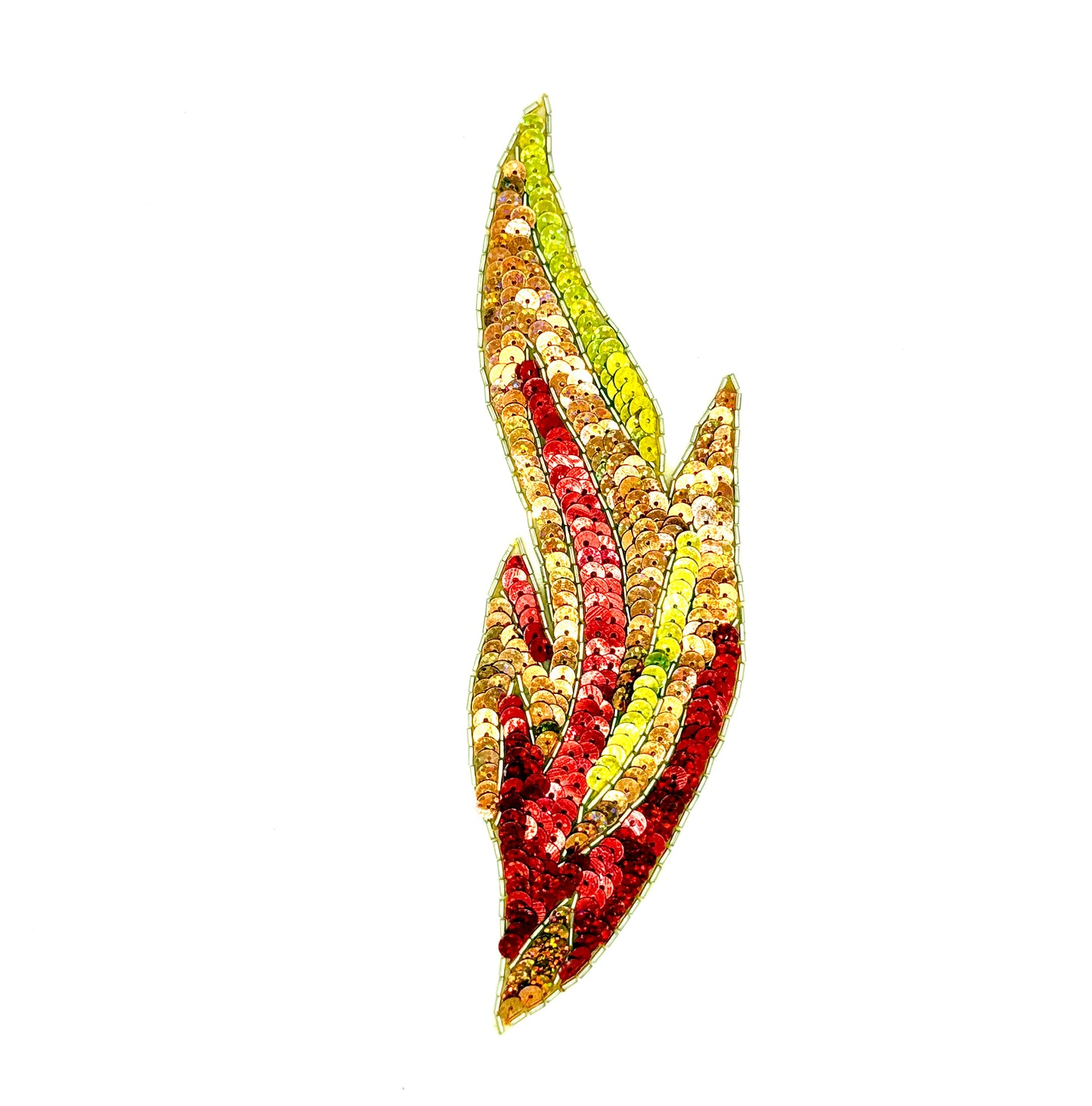 Aplique de Llama - Lentejuelas Metálicas Brillantes Rojas/Doradas/Naranja Óxido - Cuentas de Cristal Doradas 9.25 x 3”