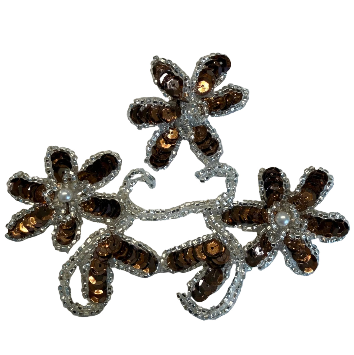 Flores con lentejuelas de bronce y abalorios plateados 4.5” x 3.5”