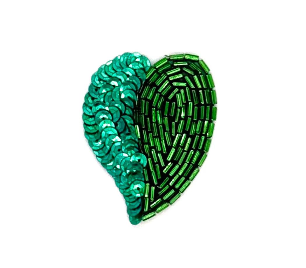Aplicación de hoja en forma de corazón - Lentejuelas/cuentas verdes 5 cm x 3.8 cm