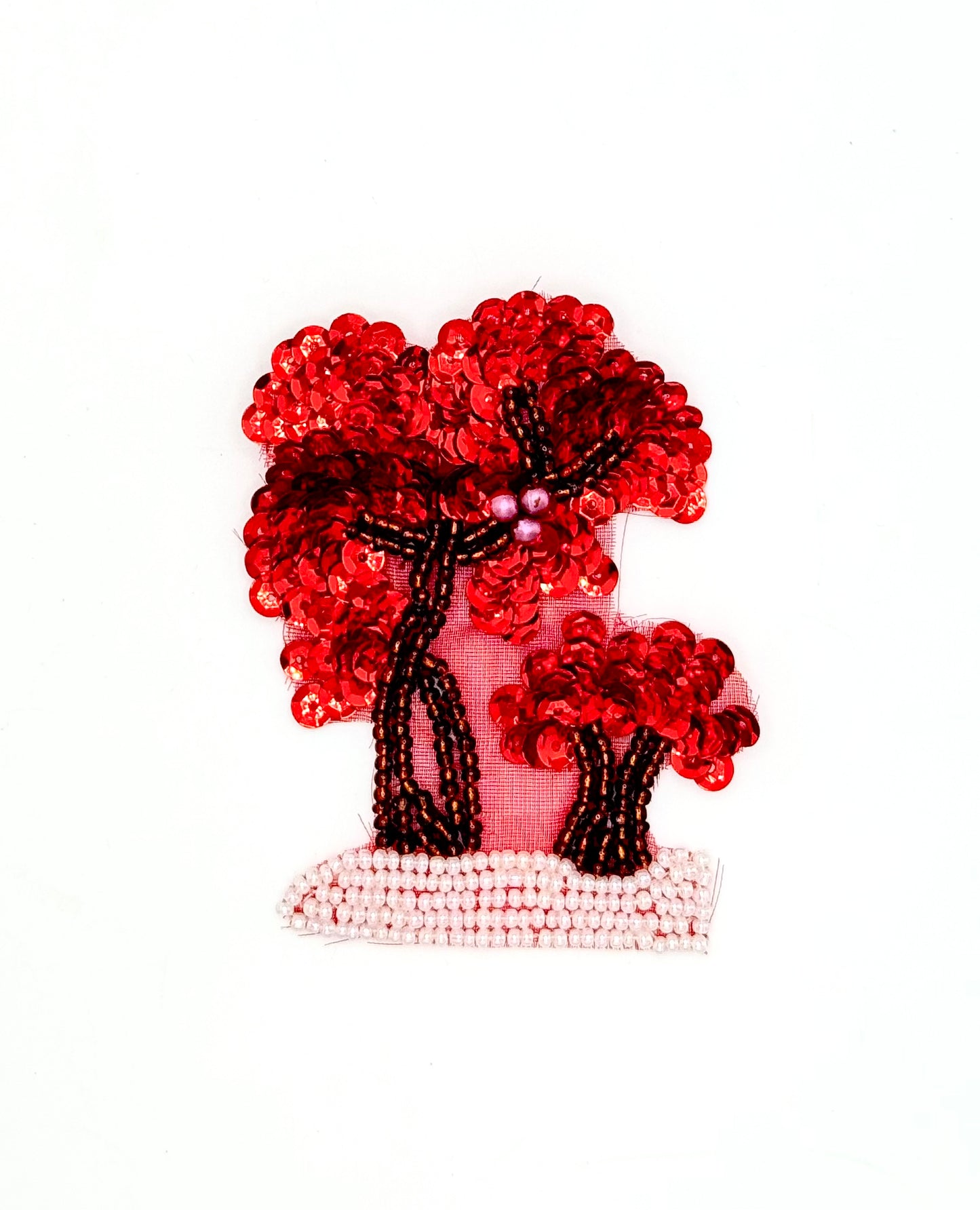 Árboles con lentejuelas rojas y cuentas blancas, malva y bronce 3" x 2.5"