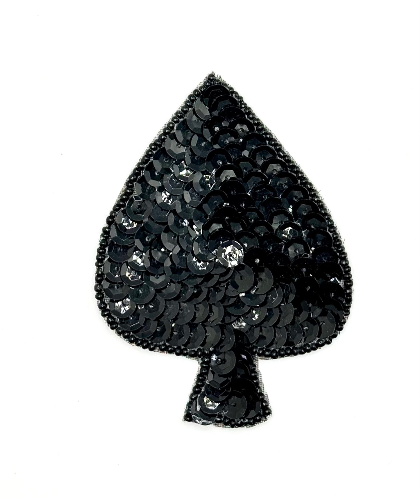 Pica en lentejuelas negras con abalorios plateados o negros 3.25" x 2.5"