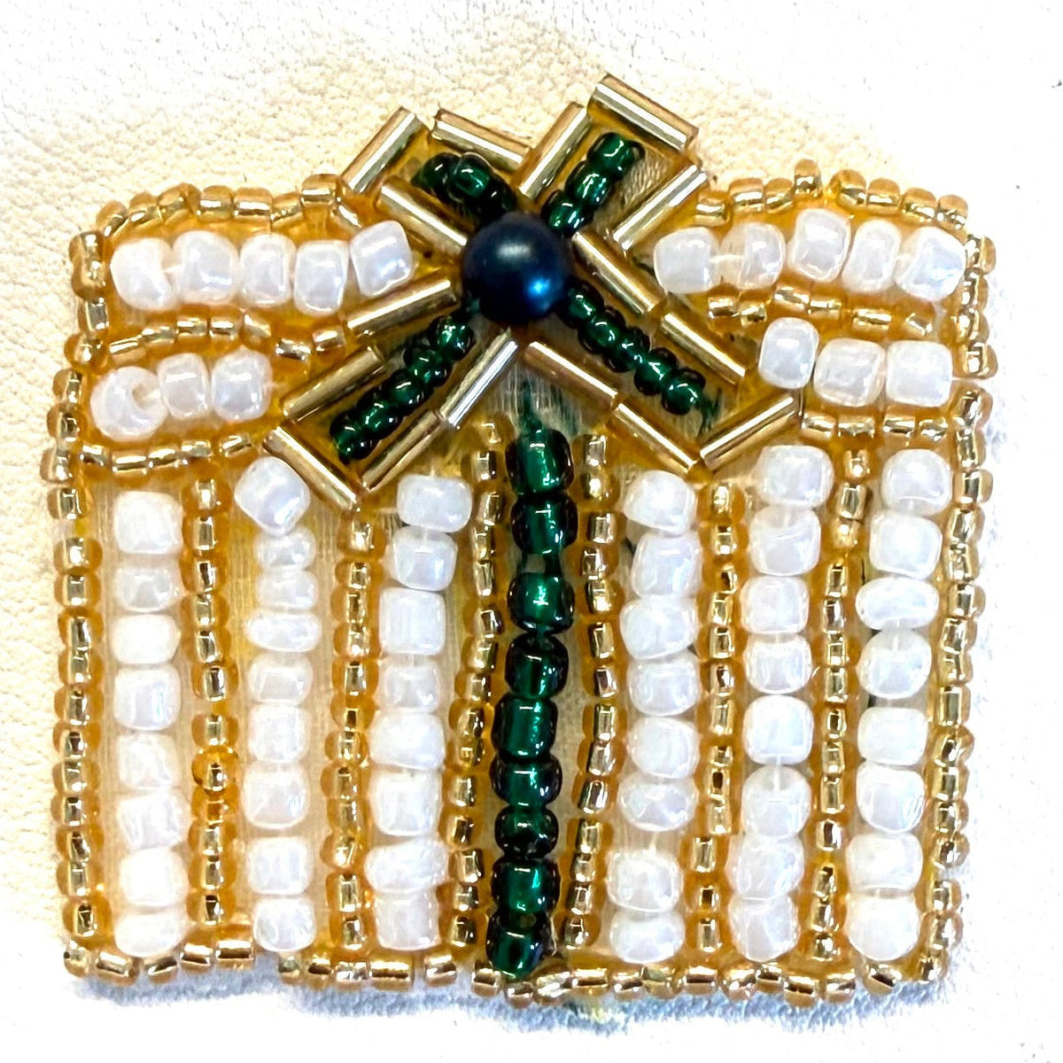 Beaded Present Appliqué – 1.75" x 1.5" – Red, Green or Blue Bow