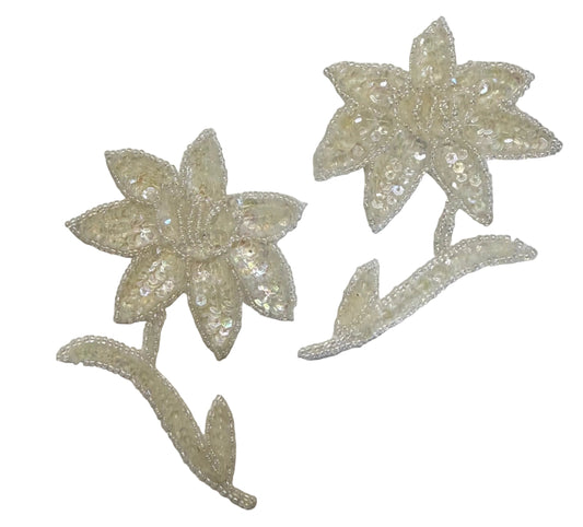 Par de flores con lentejuelas iridiscentes y cuentas de 4.5" x 3" en