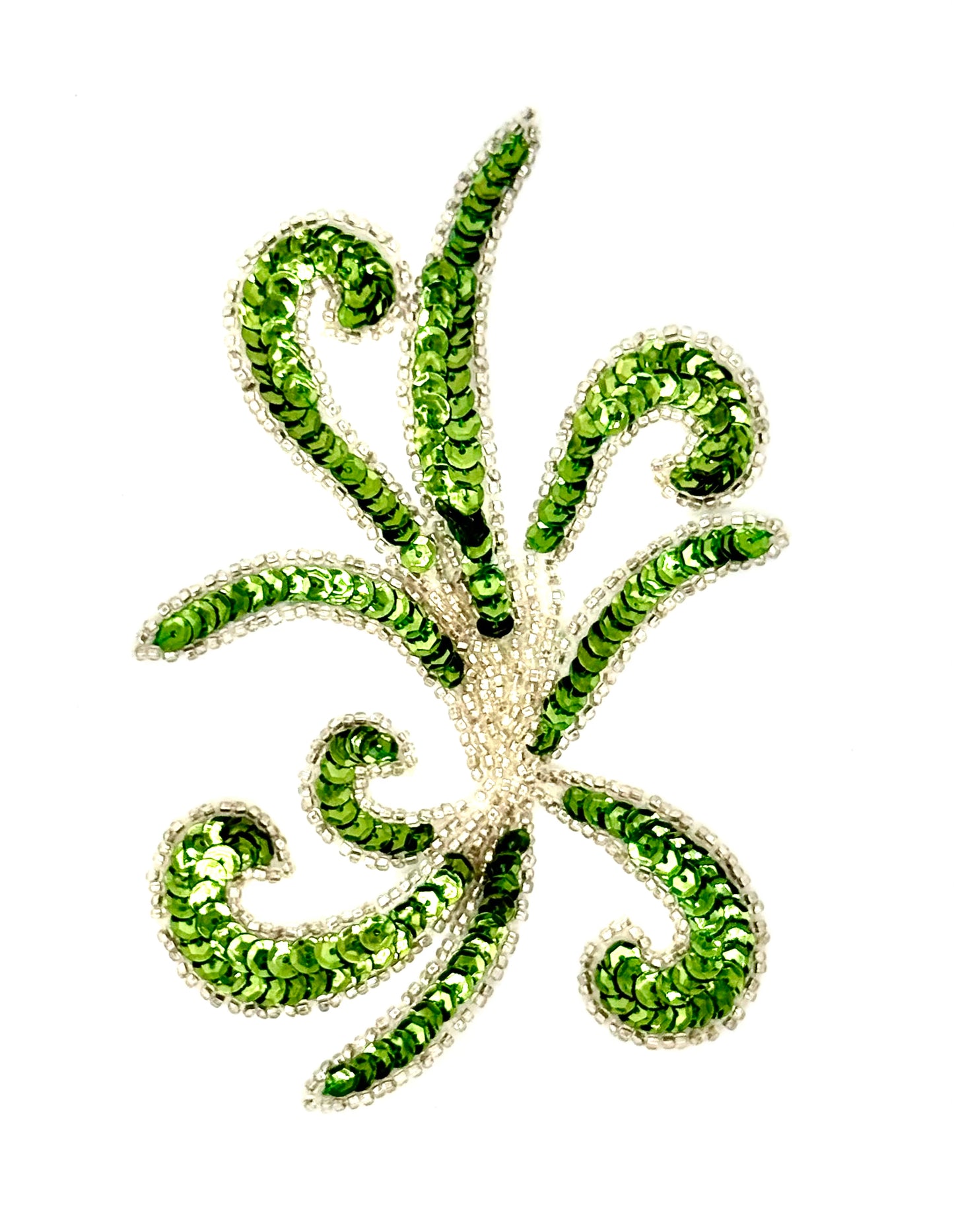Motivo de diseño en espiral, a elegir entre lentejuelas de bronce o verde lima con cuentas de cristal de 5" x 6.5"