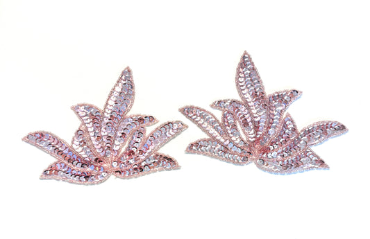 Par de hojas con lentejuelas y cuentas rosas de 10.8 cm x 15.2 cm