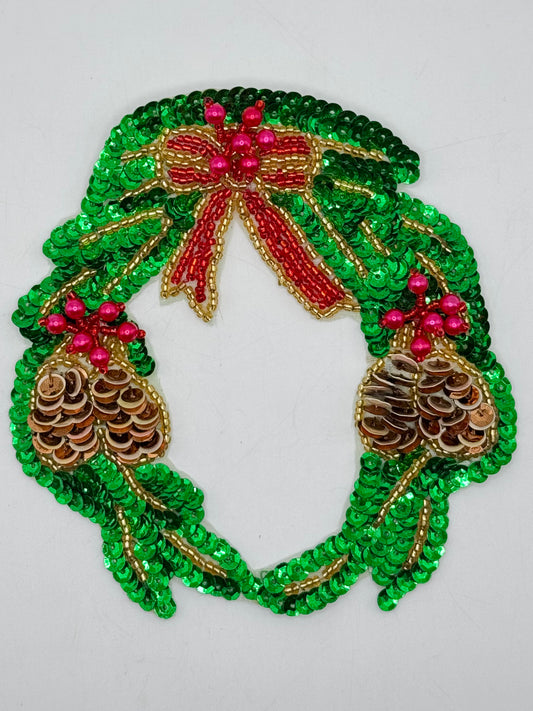 Christmas Wreath Appliqué with Pine Cones and Bow 5" X 4.75"