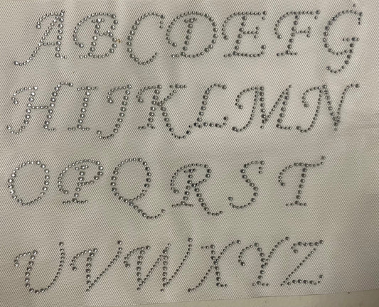 Letras termoadhesivas de 1.25” – Diamantes de imitación plateados – Letra a elegir