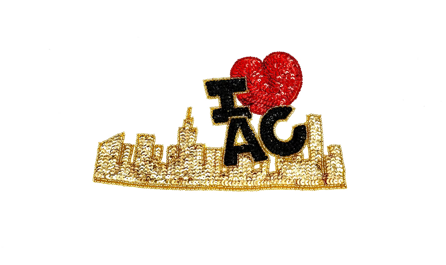 Yo ❤️ (Amo) AC (Atlantic City) con horizonte - Lentejuelas oro/negro/rojo - Cuentas oro/rojo 9” x 5”