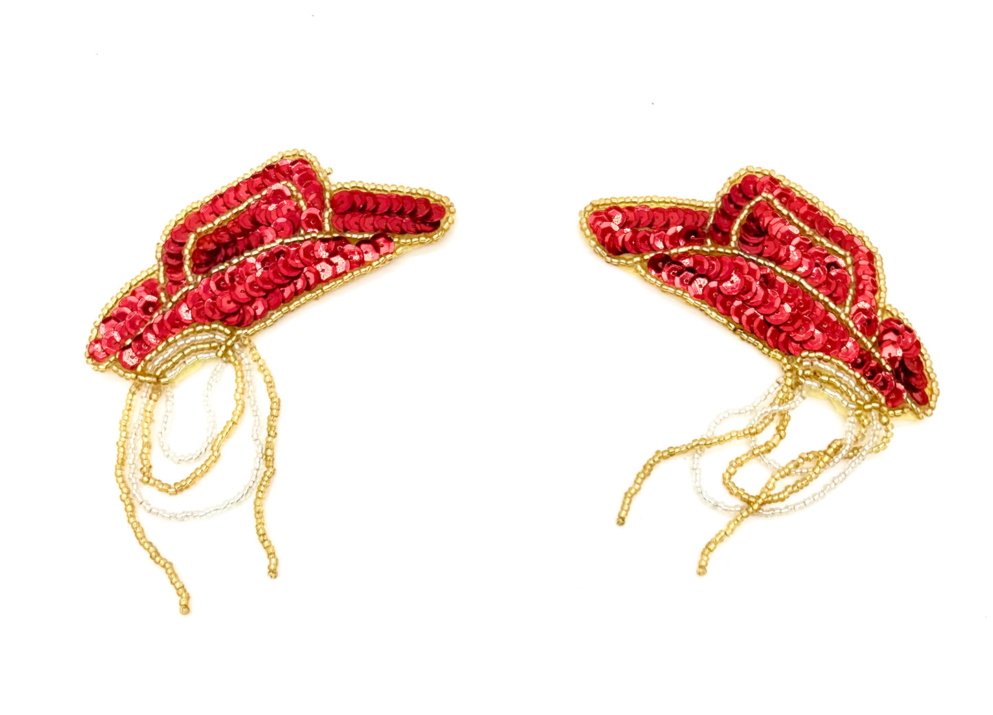 Sombrero de vaquero con cuerda - Lentejuelas rojas y cuentas doradas y plateadas - 4" x 4"